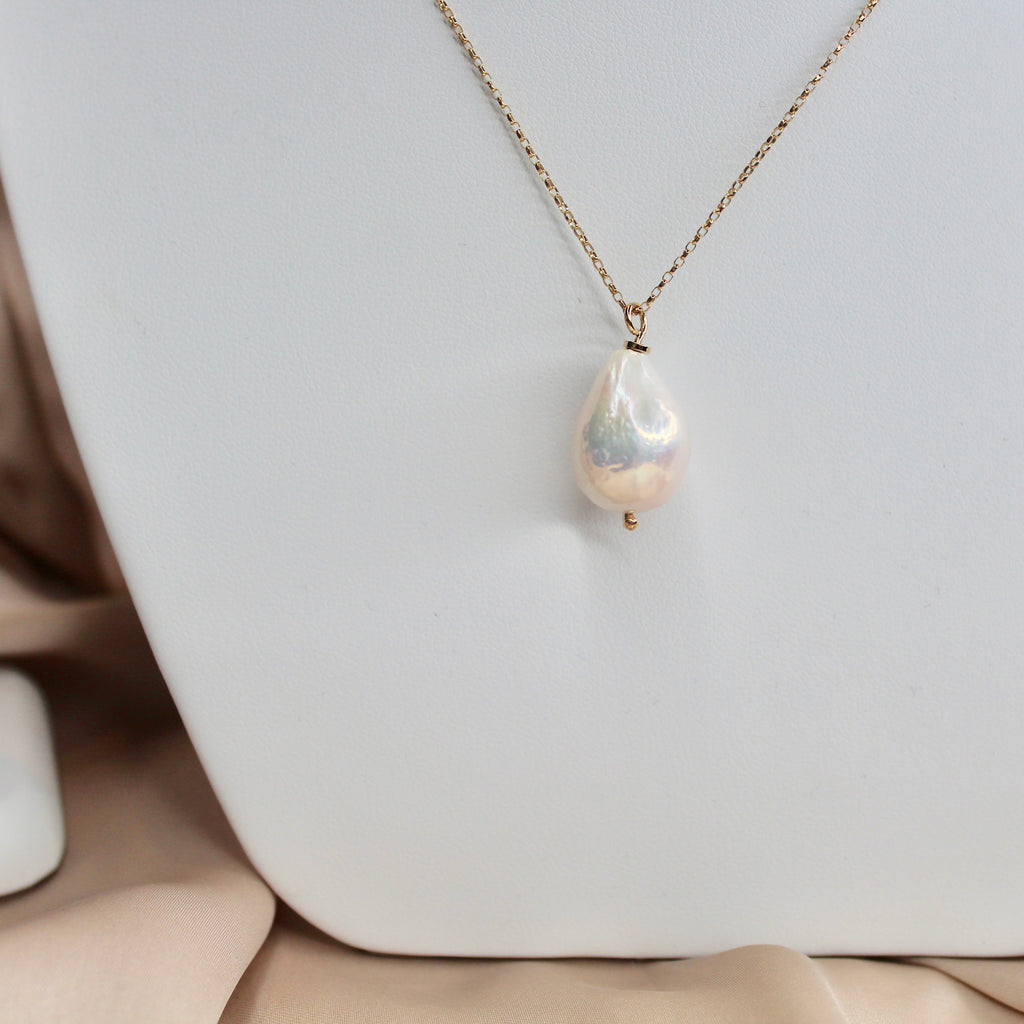 Baroque Pearl Pendant